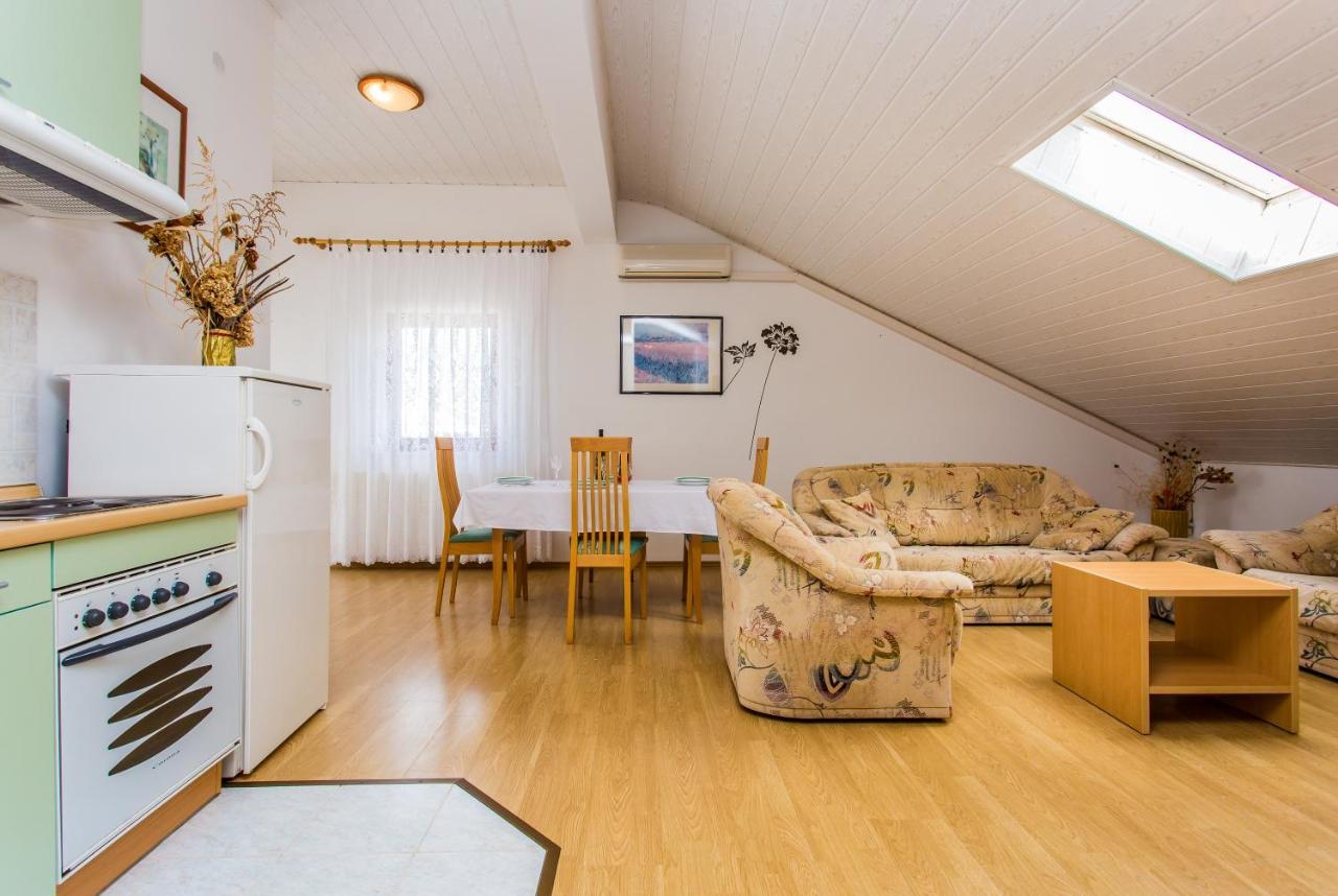 Guest House Lavanda 4 Nijvice Zewnętrze zdjęcie